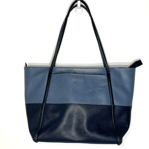 Tumi Sinclair Q Carry On/Tote blue navy travel everyday bag zip closure